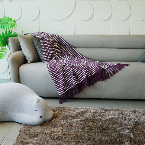 The Cozy Cocoon Woollen Throw - Purple